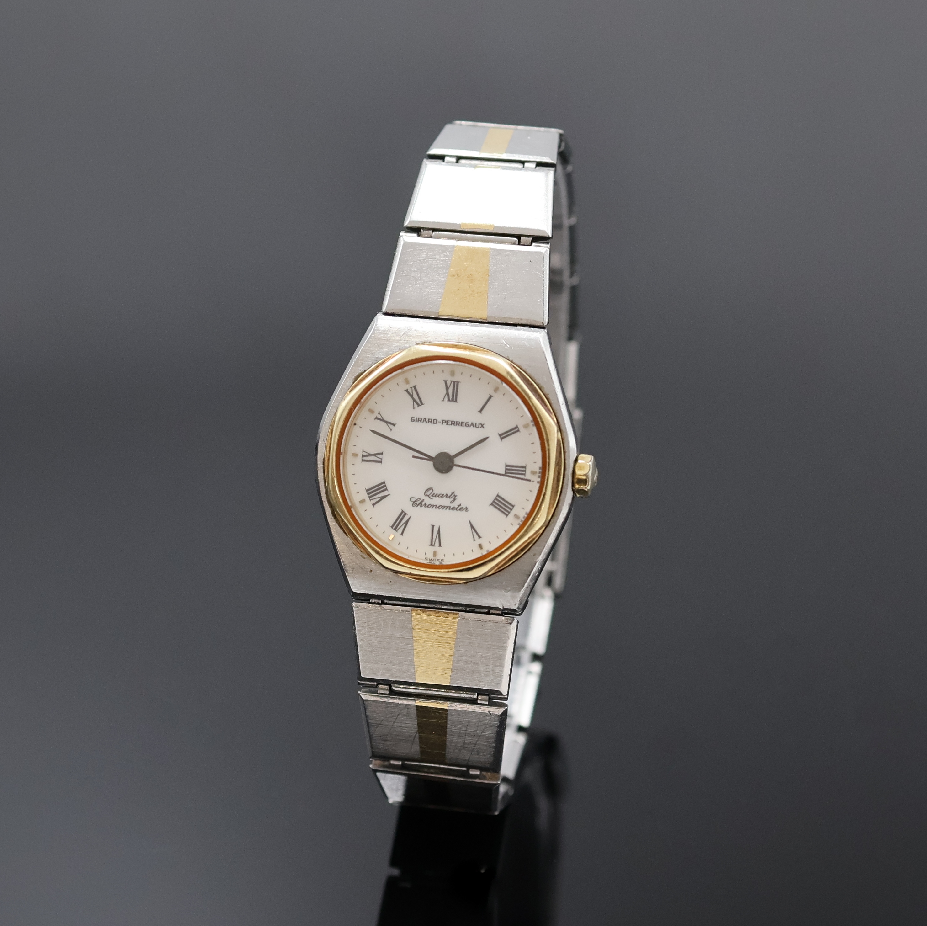 GIRARD PERREGAUX Damenarmbanduhr Laureato Chronometer Referenz 4460 WG, Schweiz um 1985, quarz, orig. Gliederband m. Faltschl., Boden 4-fach ...