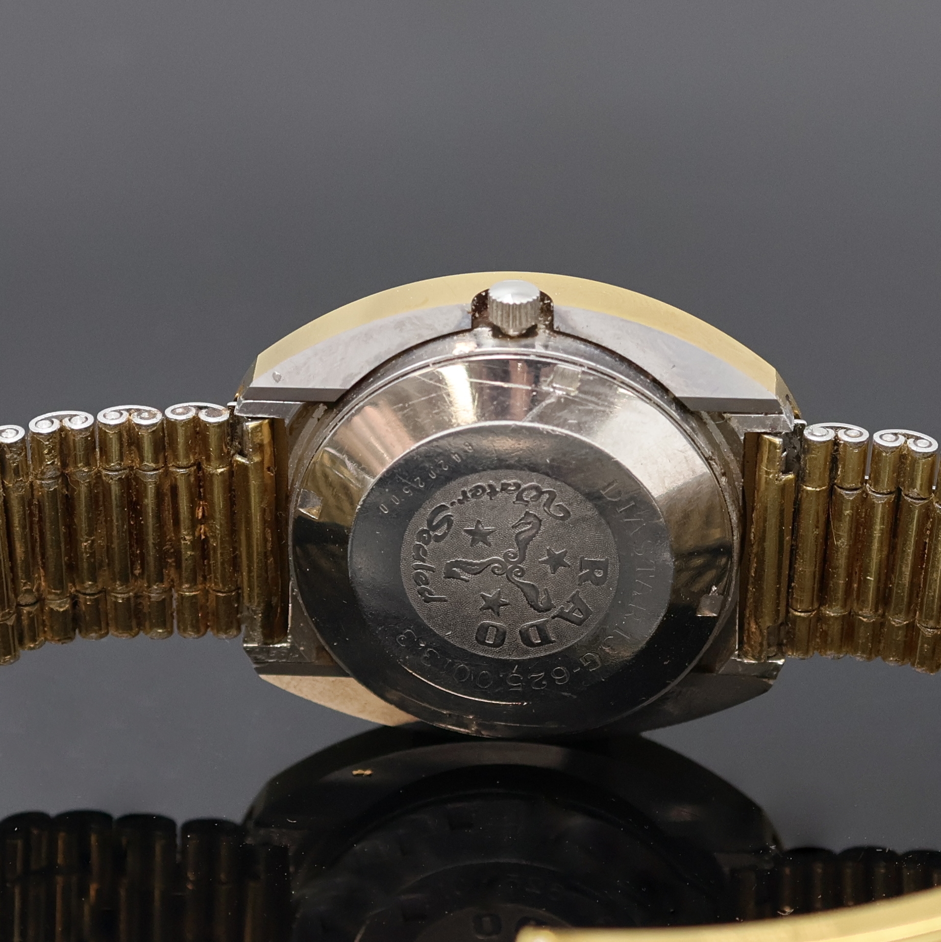Detail d: RADO Diastar Herrenarmbanduhr Referenz 13G- 625.0013.3, Schweiz um 1975, Automatik, verg. Geh. inkl. orig. Gliederband m. Faltschl., Boden verschr., ...