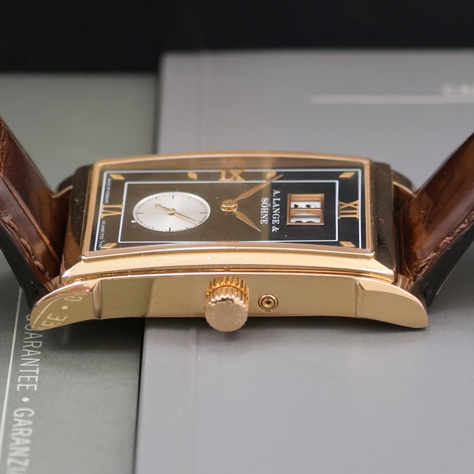 Detail c: A. LANGE & SÖHNE feine Herrenarmbanduhr Cabaret Referenz 107.031 in RoseG 750/000, Deutschland verk. lt. beil. Pap. 12/2000, Handaufzug, 2-teiliges, ...