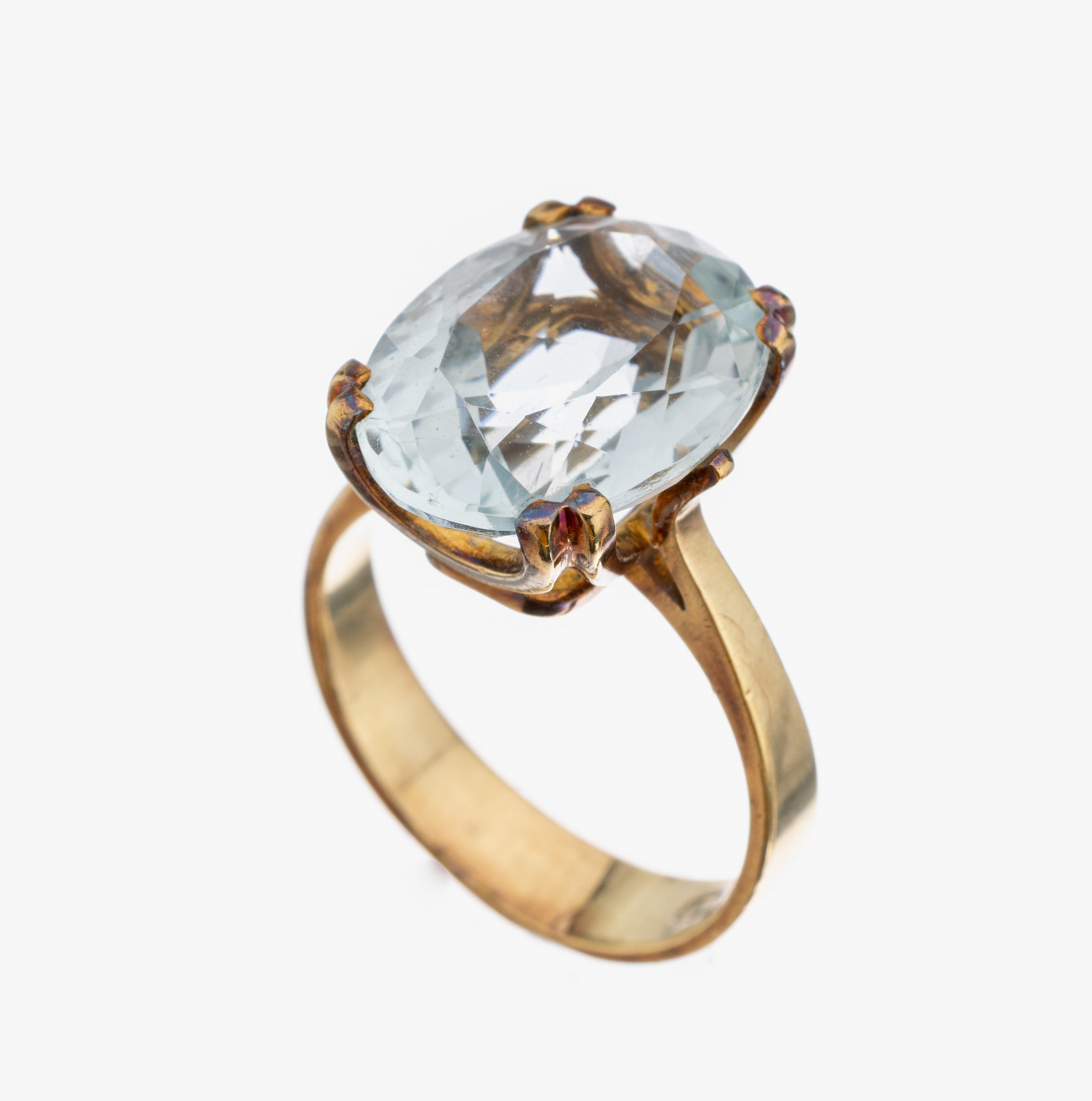14 kt Gold Aquamarin-Ring, deutsch, 1950er Jahre, GG 585/000, ovalfacett. Aquamarin ca. 6.0 ct, RW 53, ca. 5.4 g, Meistermarke unged.