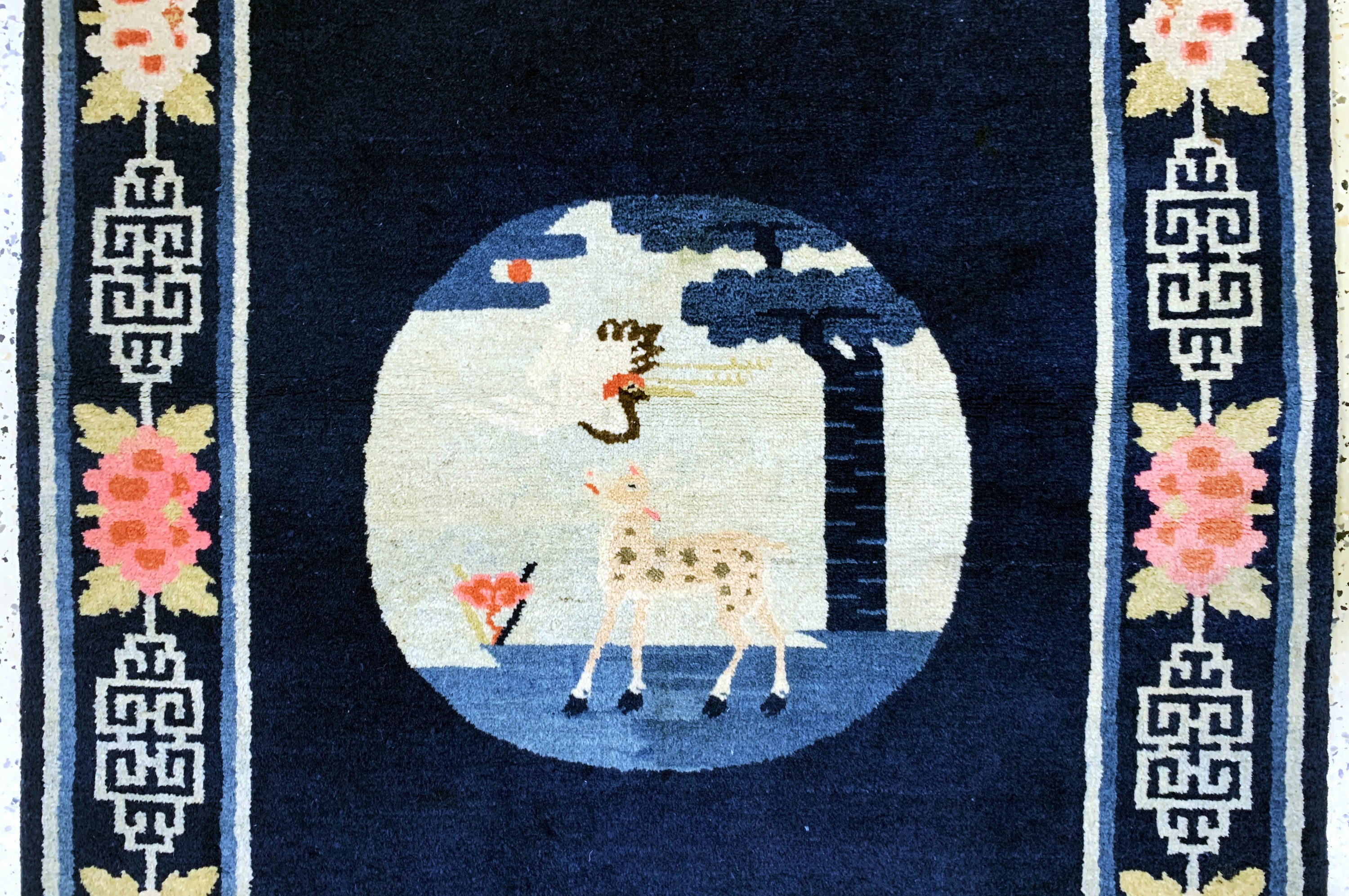 Detail b: Pao Tow, China, um 1900, Wolle auf Baumwolle, ca. 160 x 100 cm, EHZ: 2, minimal restauriert