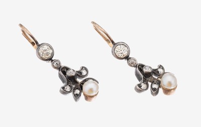 Image 26950220 - Paar 14 kt Gold Diamant-Perl-Ohrhänger, um 1890, GG 585/000 gepr., schauseitig ...
