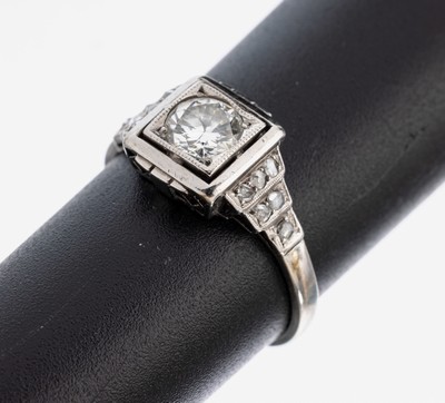 Image 14 kt Gold Diamant-Ring, deutsch um 1920, WG 585/000, mittig Altschliffdiamant ca. 0.60 ...
