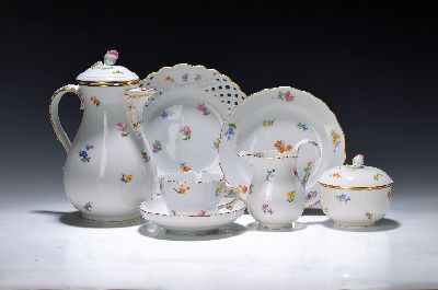 Image Kaffeeservice, Meissen, 20. Jh., Porzellan, gestreute Blümchen, Neuer Ausschnitt, 9 ...