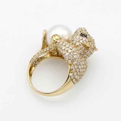 26951395b - Ring "Koboldmaki" mit Südseeperle, Diamanten und Brillanten, GG 585/000, ...