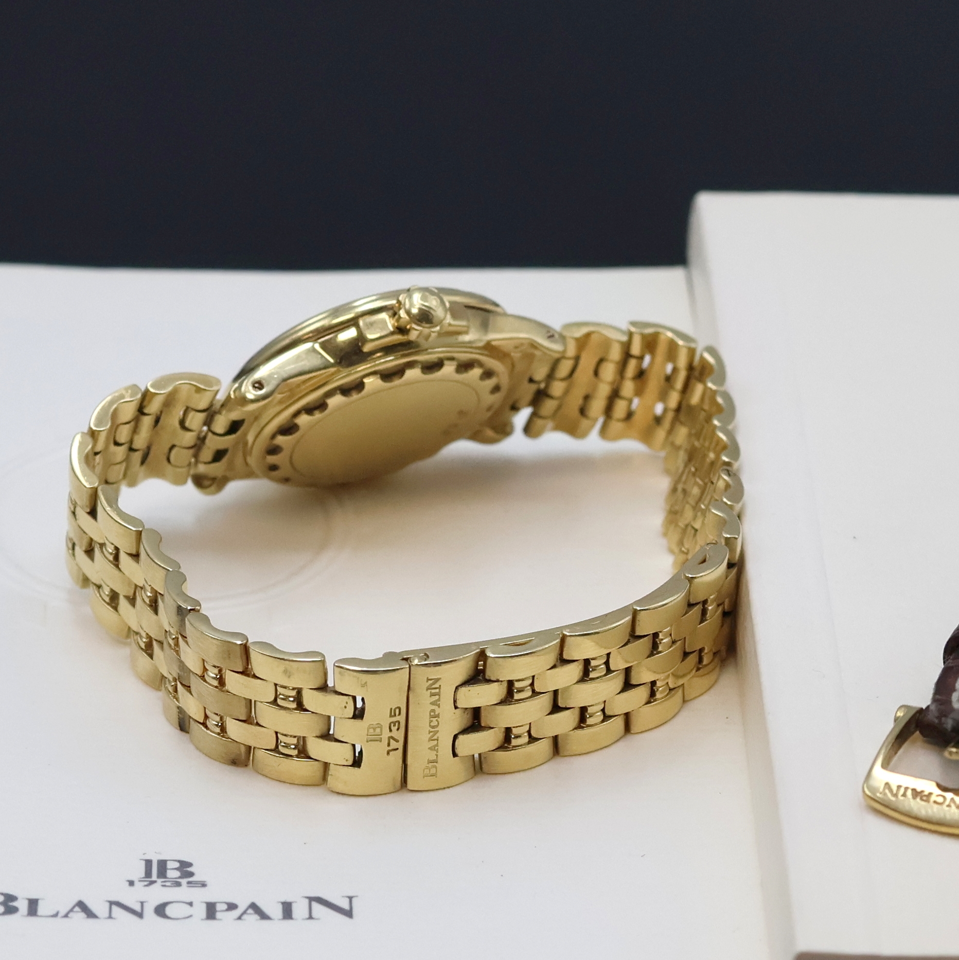 Detail b: BLANCPAIN Leman Damenarmbanduhr in GG 750/000 Referenz 2102, Schweiz um 1995, Automatik, Geh. m. gestufter Lünette, Boden u. Krone verschr., ...