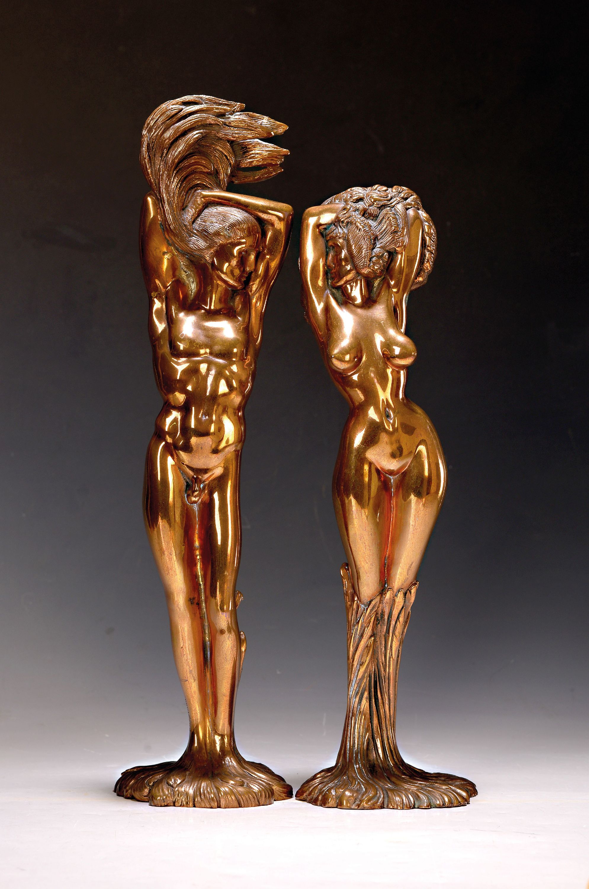 Detail k: Ernst Fuchs, 1930 - 2015 Wien, zwei Bronzefiguren, "Daphne und Apoll", signiert und datiert 1983, num. 257/1000, H. ca 36/ 42 cm, ohne ...