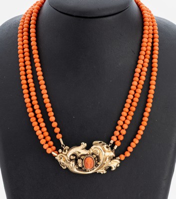 Image 26951479 - Korallen-Collier mit 8 kt Gold Schließe, GG333/000 gepr., Marriage um 1900, ...