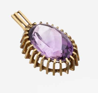 Image 26951571 - 14 kt Gold Amethyst-Anhänger, GG 585/000, ovalfacett. Amethyst, ca. 3.6 x 2 cm, ...