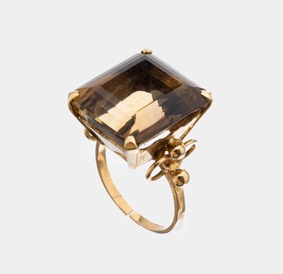 Image 14 kt Gold Rauchquarz-Ring, 1950er Jahre, GG 585/000, gr. Rauchquarz im Treppenschliff, ...
