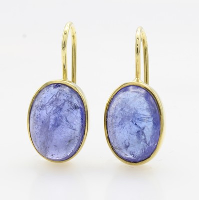 Image Paar Ohrhaken mit Tansaniten, GG 585/000, 2 ovale Tansanitcabochons zus. ca. 14.70 ct ...