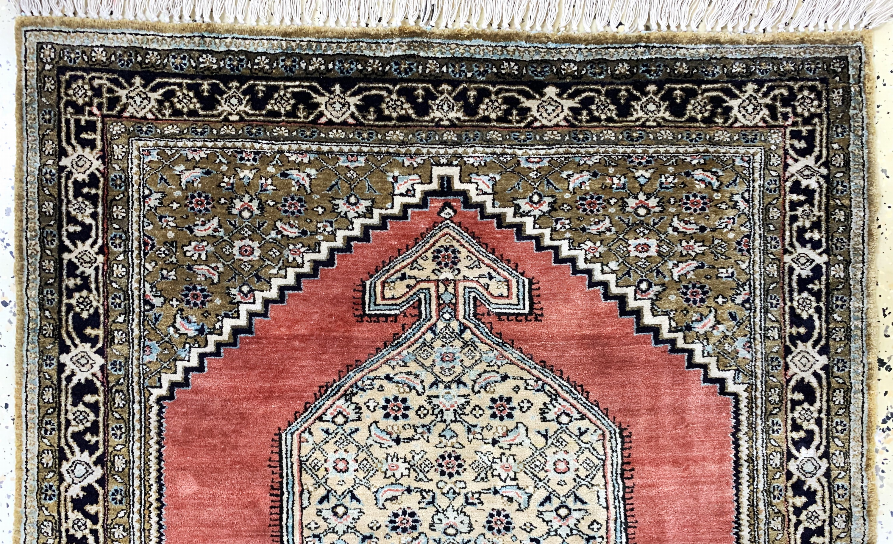 Detail a: Ghom Seide alt, Persien, Mitte 20.Jhd., Wolle auf Baumwolle, ca. 122 x 84 cm, EHZ: 2