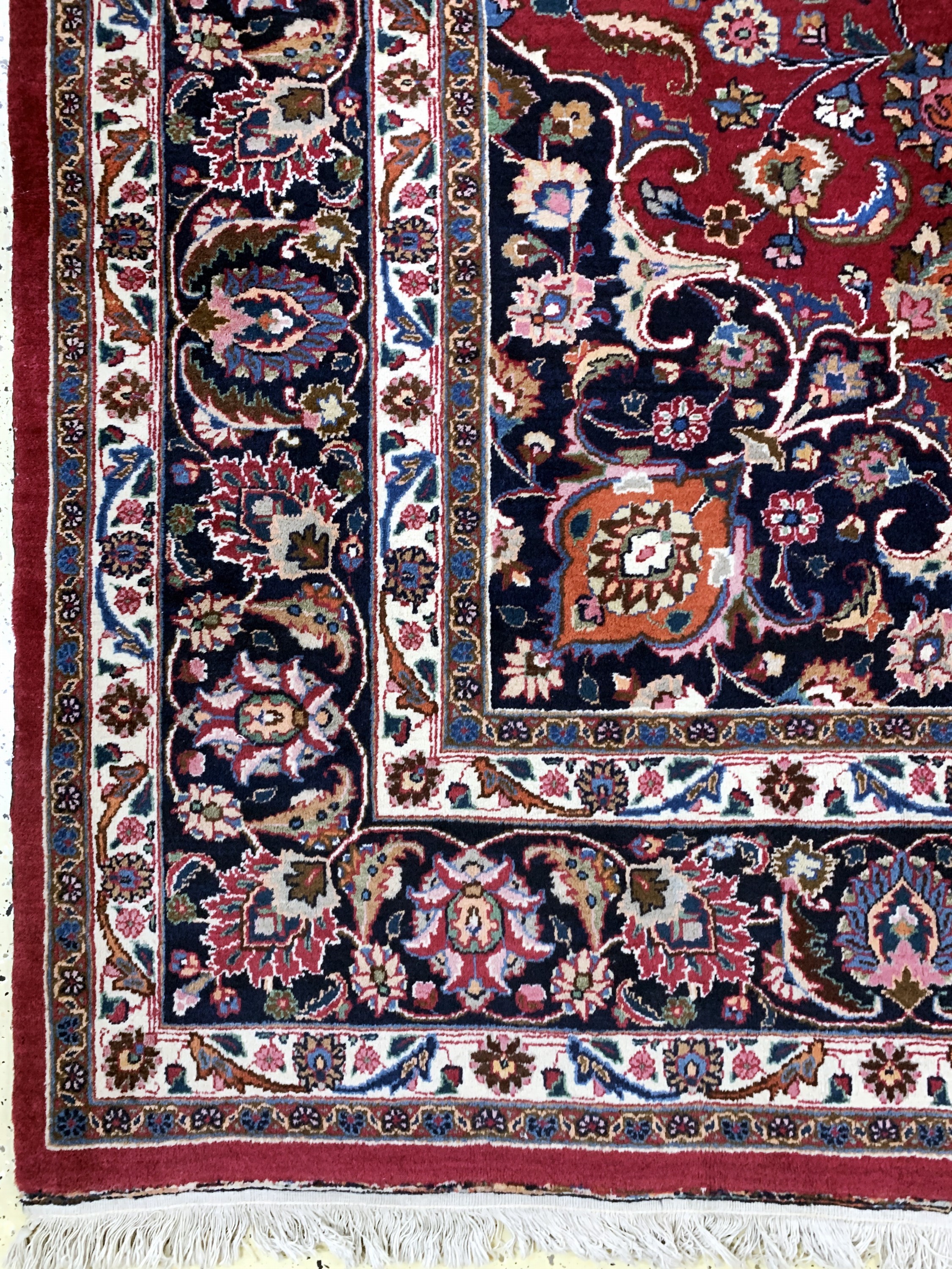 Detail b: Mesched sign., Persien, Mitte 20.Jhd., Wolle auf Baumwolle, ca. 340 x 255 cm, EHZ: 2