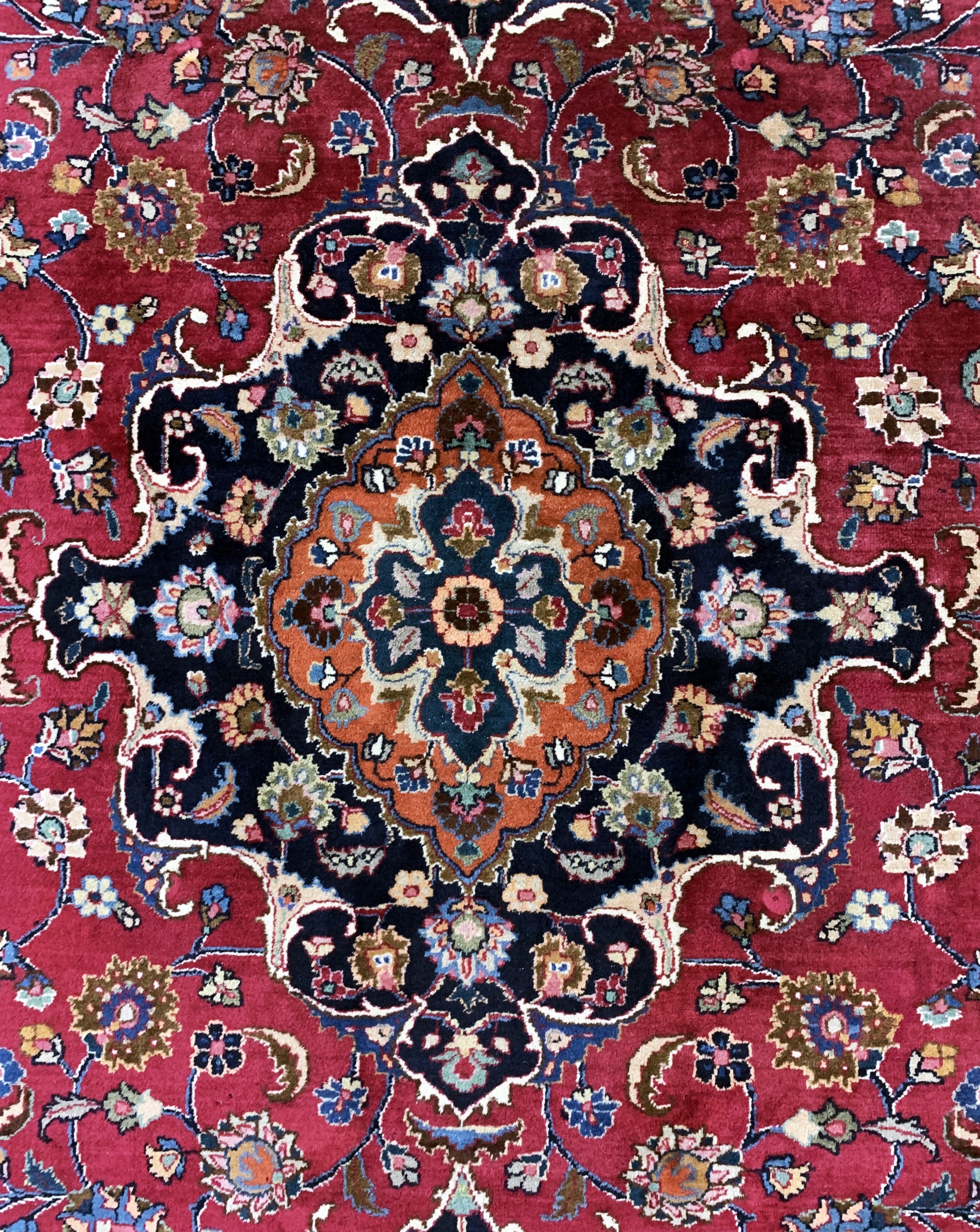 Detail c: Mesched sign., Persien, Mitte 20.Jhd., Wolle auf Baumwolle, ca. 340 x 255 cm, EHZ: 2
