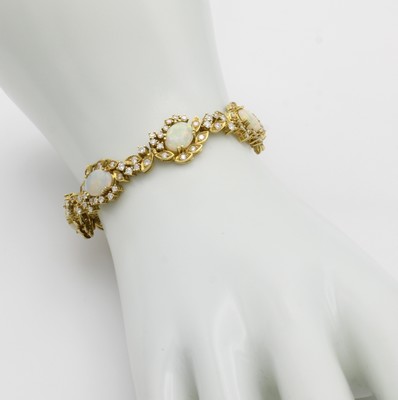 26952389b - Armband mit Opalen und Brillanten, GG 750/000, florales Design, ovale Opale v. ...