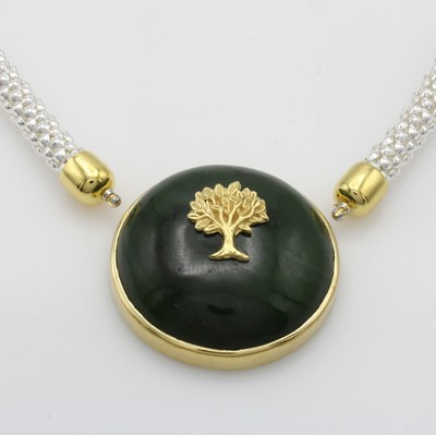 26952398b - Wechselschließe mit Jade an Kette, 925er Silber z.T. verg., Kette im ...