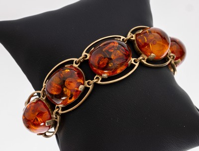 Image 8 kt Gold Bernstein-Armband, 1950er Jahre, GG 333/000, 8 ovale Bernstein-Cabochons, L. ...