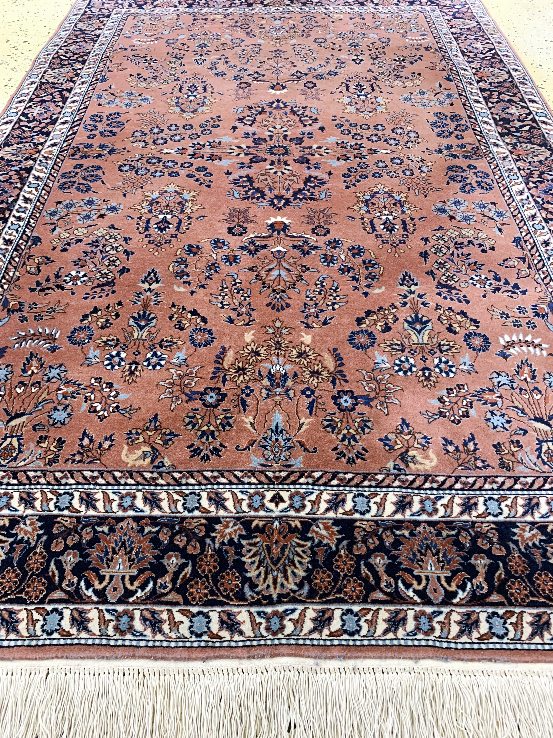 Detail d: Sarogh fein, China, Ende 20.Jhd, Korkwolle mit Seide, ca. 182 x 120 cm, EHZ: 2