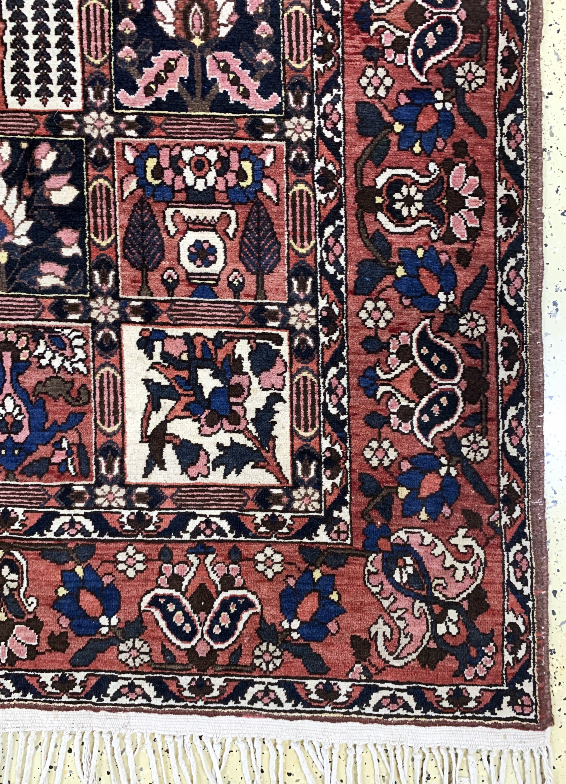 Detail a: Felder-Bachtiar, Persien, Mitte 20.Jhd, Wolle auf Baumwolle, ca. 303 x 210 cm, EHZ: 2