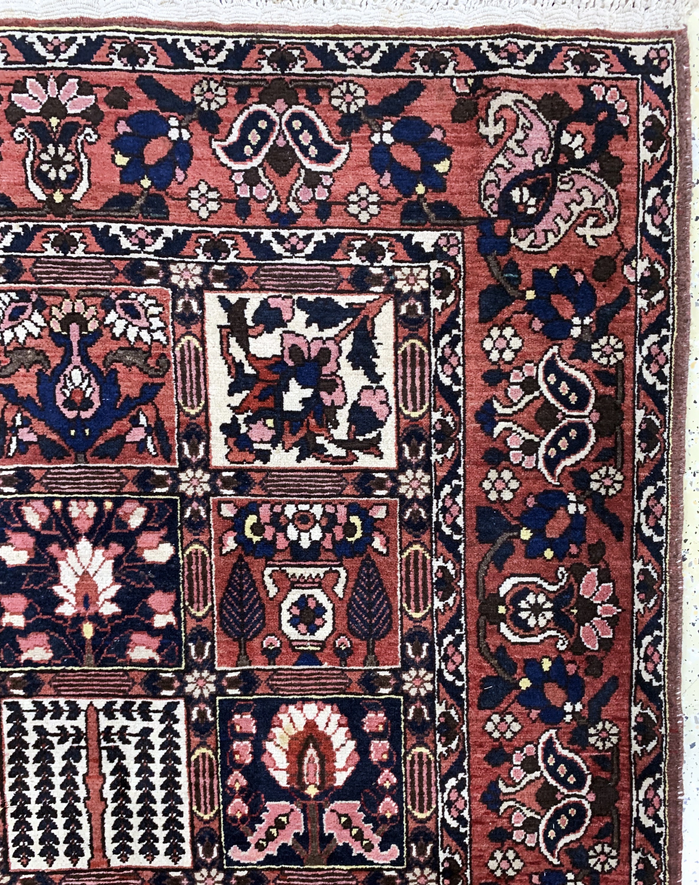 Detail e: Felder-Bachtiar, Persien, Mitte 20.Jhd, Wolle auf Baumwolle, ca. 303 x 210 cm, EHZ: 2