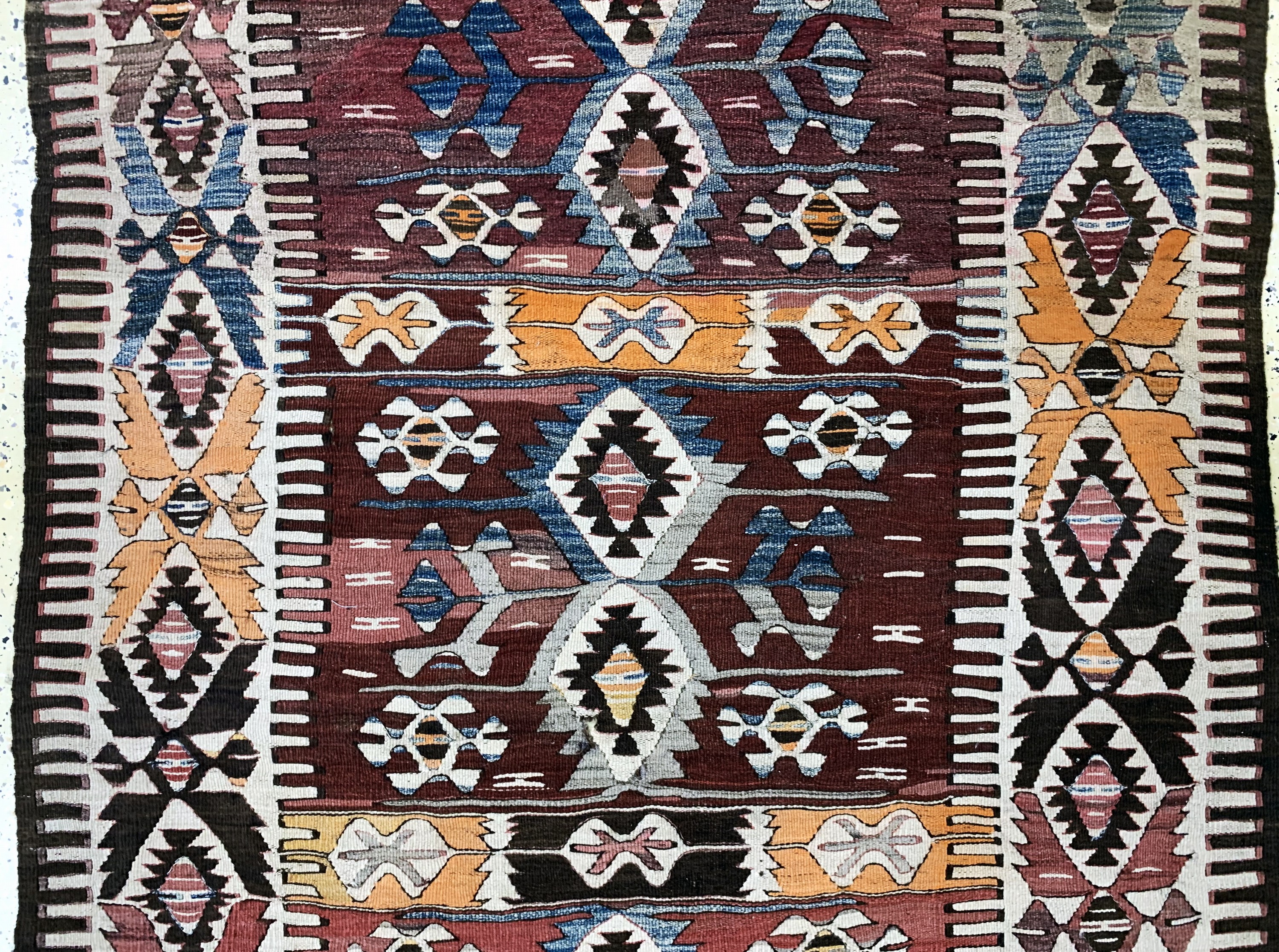 Detail b: Anatol Kelim antik, Türkei, um 1900, Wolle auf Wolle, ca. 312 x 131 cm, EHZ: 3