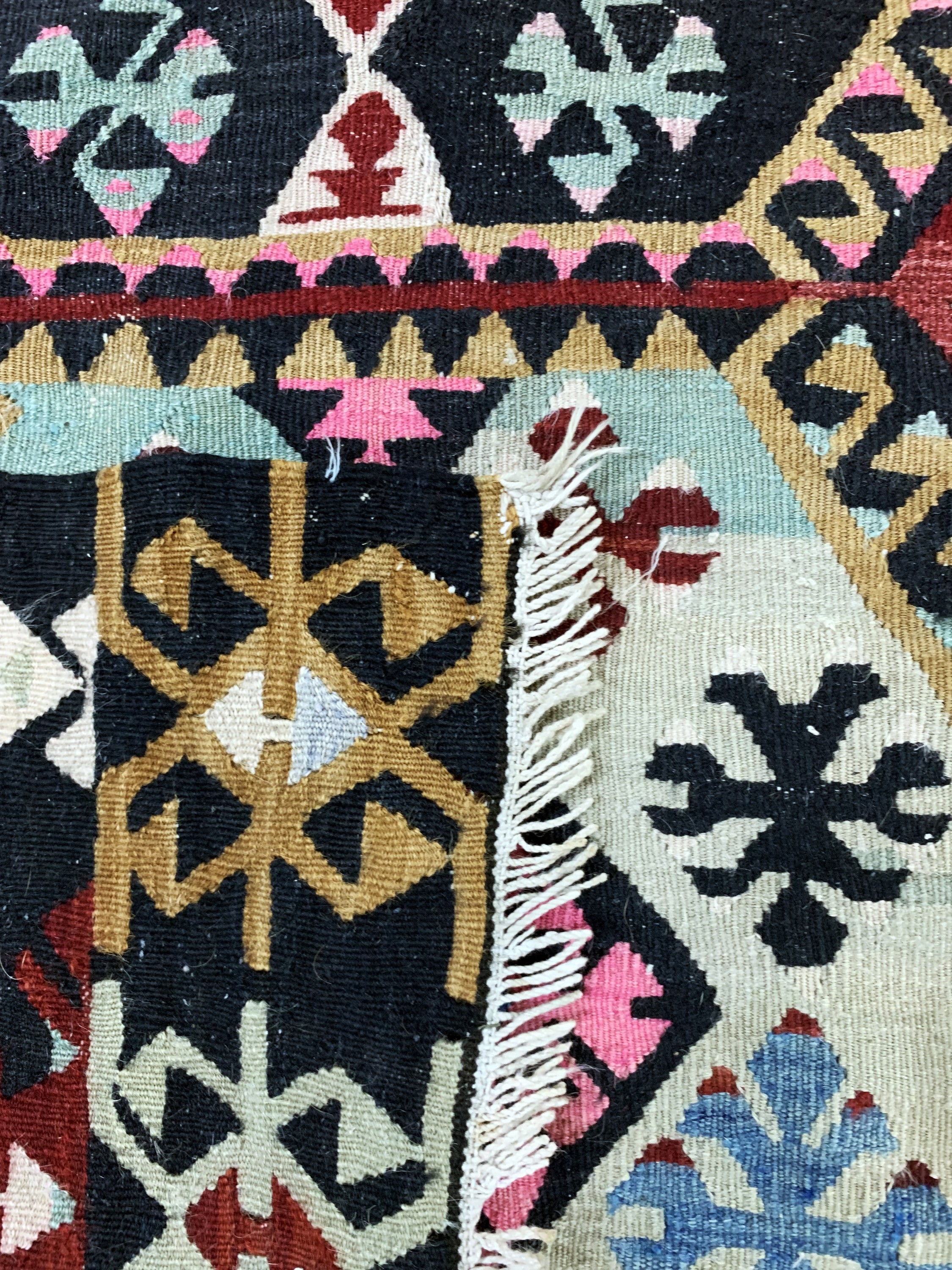 Detail f: Anatol Kelim alt(2 Bahnig), Türkei, Anfang 20.Jhd, Wolle auf Baumwolle, ca. 305 x 205 cm,EHZ: 2-3