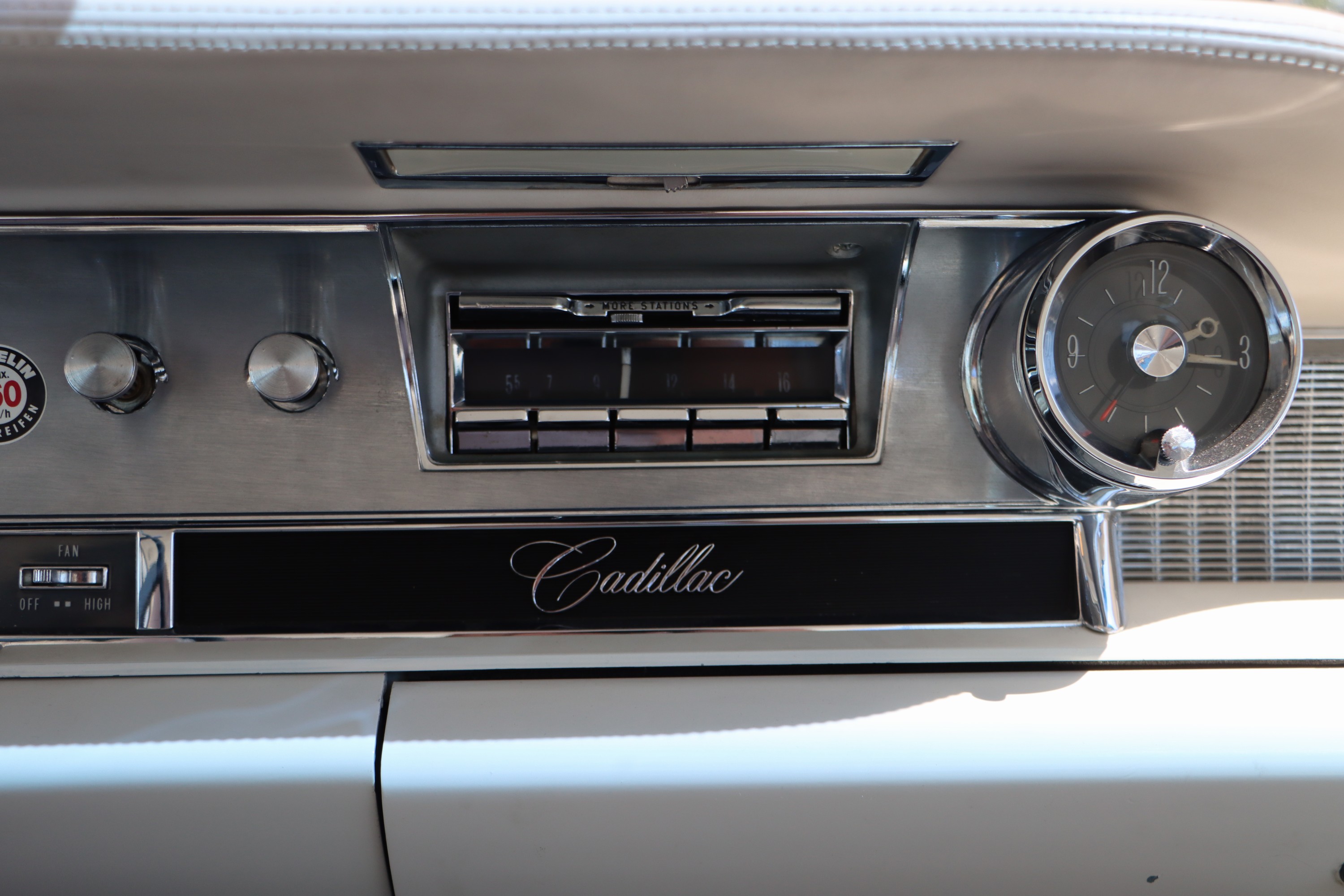 Detail f: Cadillac Serie 62 Coupé de Ville, Fahrgestellnummer: 62G072982, EZ 07/1962, 2 Halter im deutschen Brief eingetragen, Laufleistung ca. 45.155 miles, ...