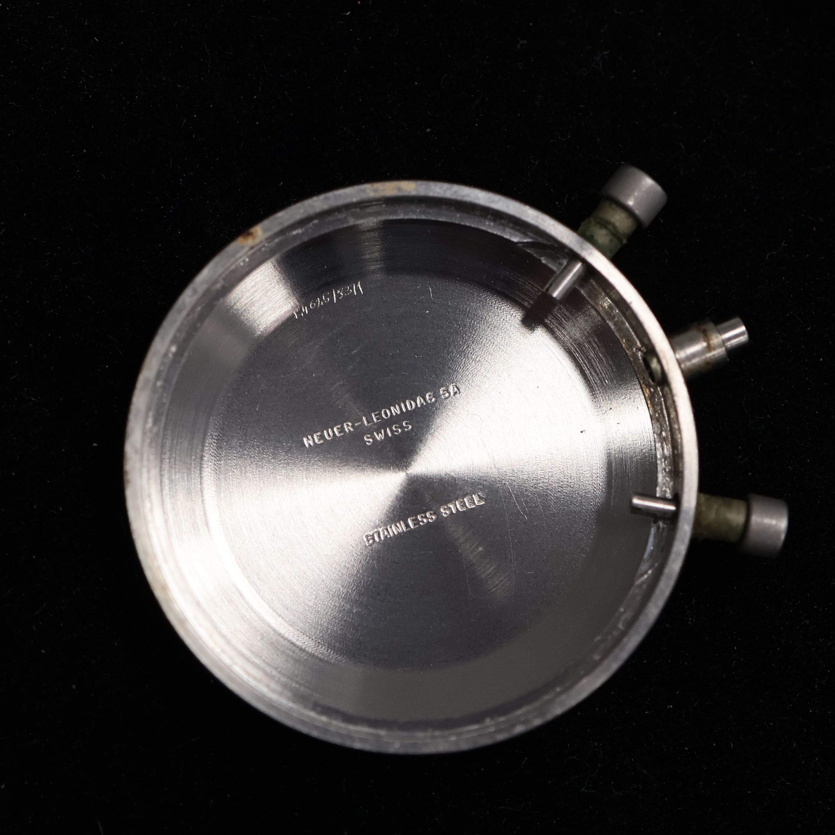 Detail g: HEUER 3H Flieger-Schaltradchronograph mit Flyback, Schweiz um 1970, Handaufzug, mattiertes Geh. 4-fach verschr., Boden m. Versorgungsnummer ...