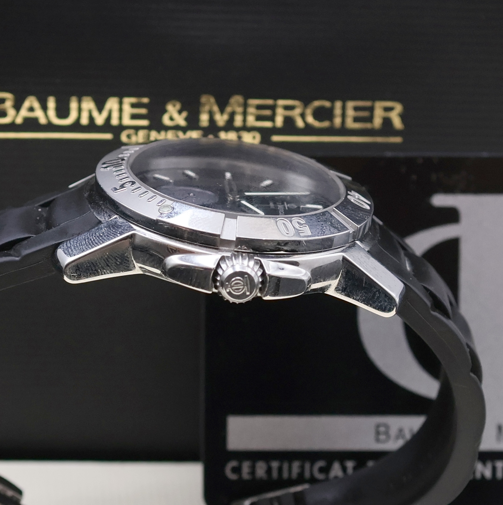 Detail c: BAUME & MERCIER Capeland Herrenarmbanduhr Referenz 65353, Schweiz verk. lt. Pap. 02/2011, Automatik, Boden u. Krone verschr., orig. Kautschukband m. ...