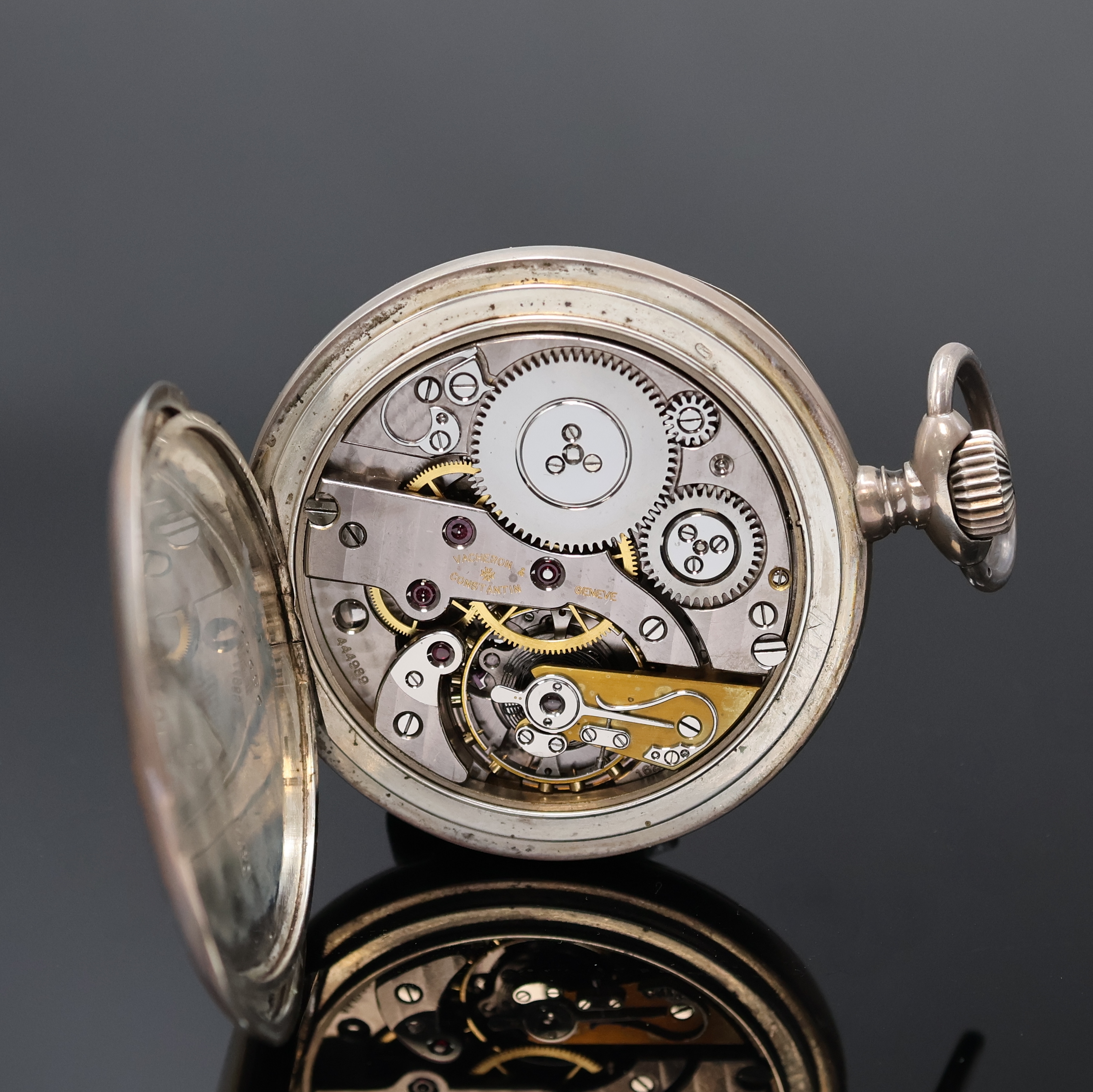 Detail e: VACHERON & CONSTANTIN große Beobachtungsuhr Kaliber 162 mit Gangreserveanzeige, Schweiz um 1945, glattes Sterlingsilber Scharniergeh., Glasrand ...