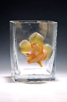 Image 26953200 - Vase "Rose", Lalique France, 1992 gekauft, farbloses Kristallglas mit ...