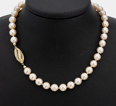 Image 26953345 - Zuchtperl-Collier mit 14 kt Gold Diamant- Schließe, GG 585/000, 77 cremefarb. ...