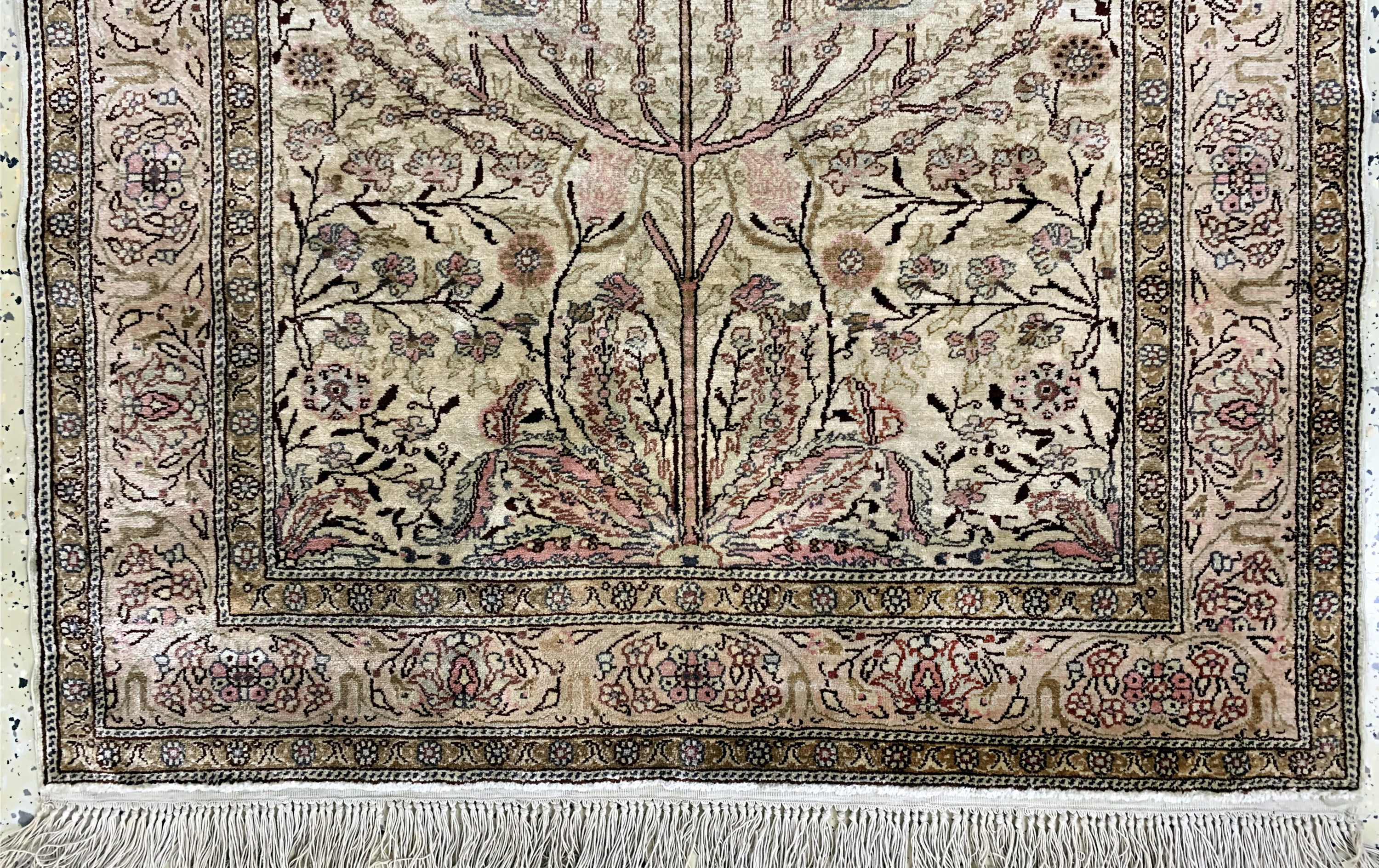 Detail a: Kayseri Seide, Türkei, Mitte 20.Jhd, reine Naturseide, ca. 140 x 93 cm, EHZ: 2
