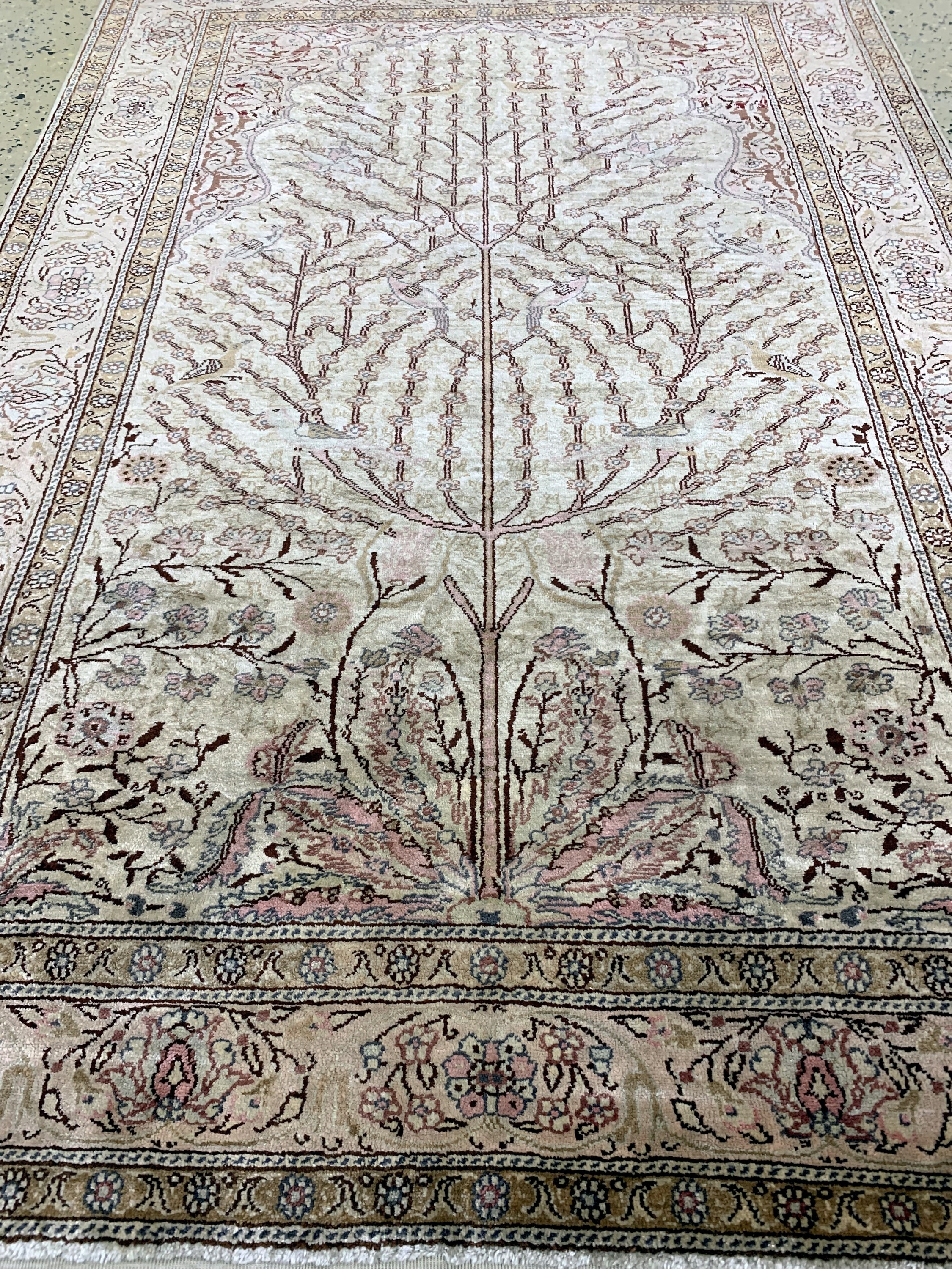 Detail d: Kayseri Seide, Türkei, Mitte 20.Jhd, reine Naturseide, ca. 140 x 93 cm, EHZ: 2