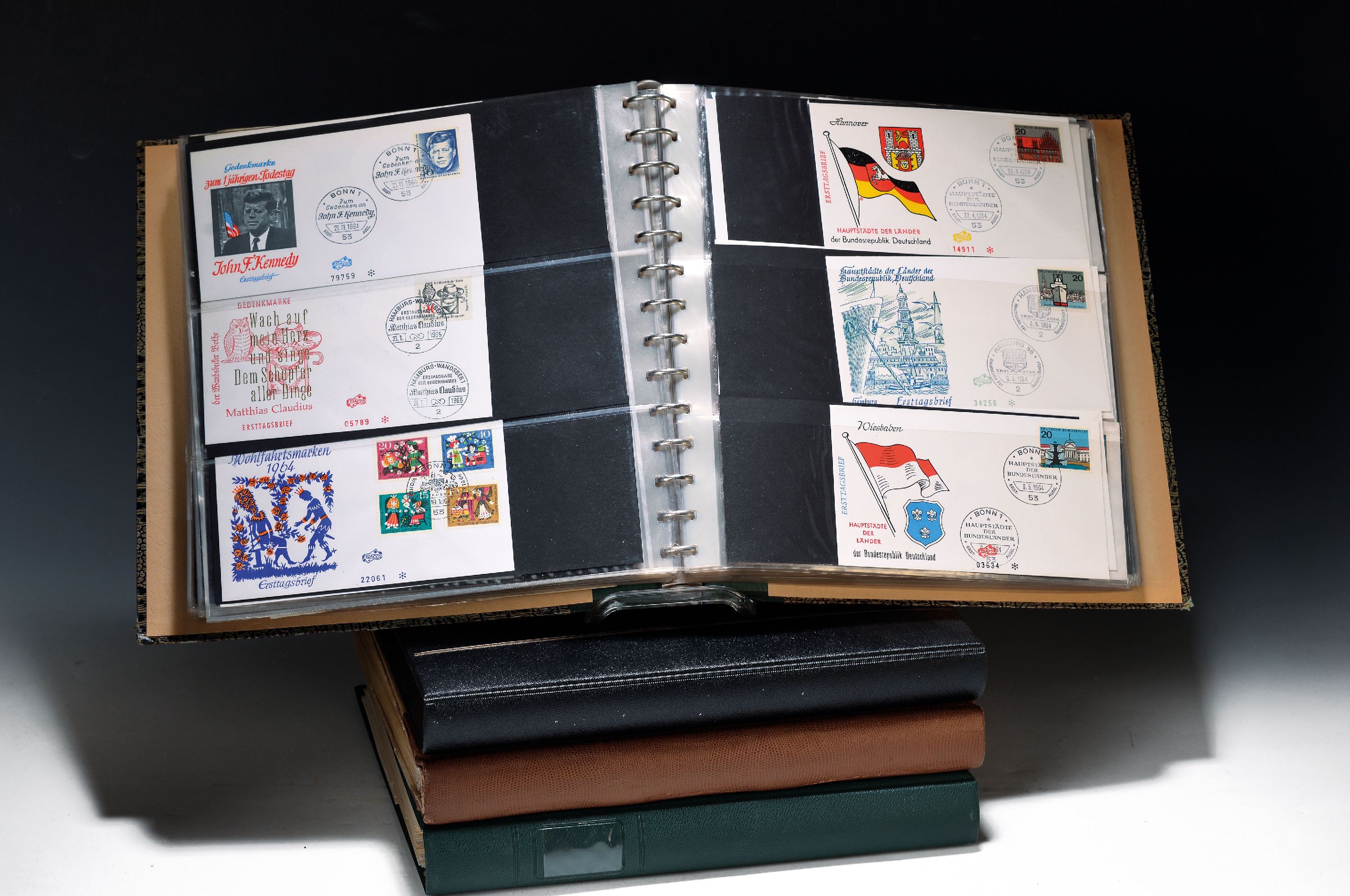 Image 26953958 - Konvolut Briefmarken bestehend aus 7 Alben, überwiegend Bund postfrisch und gestempelt, ...