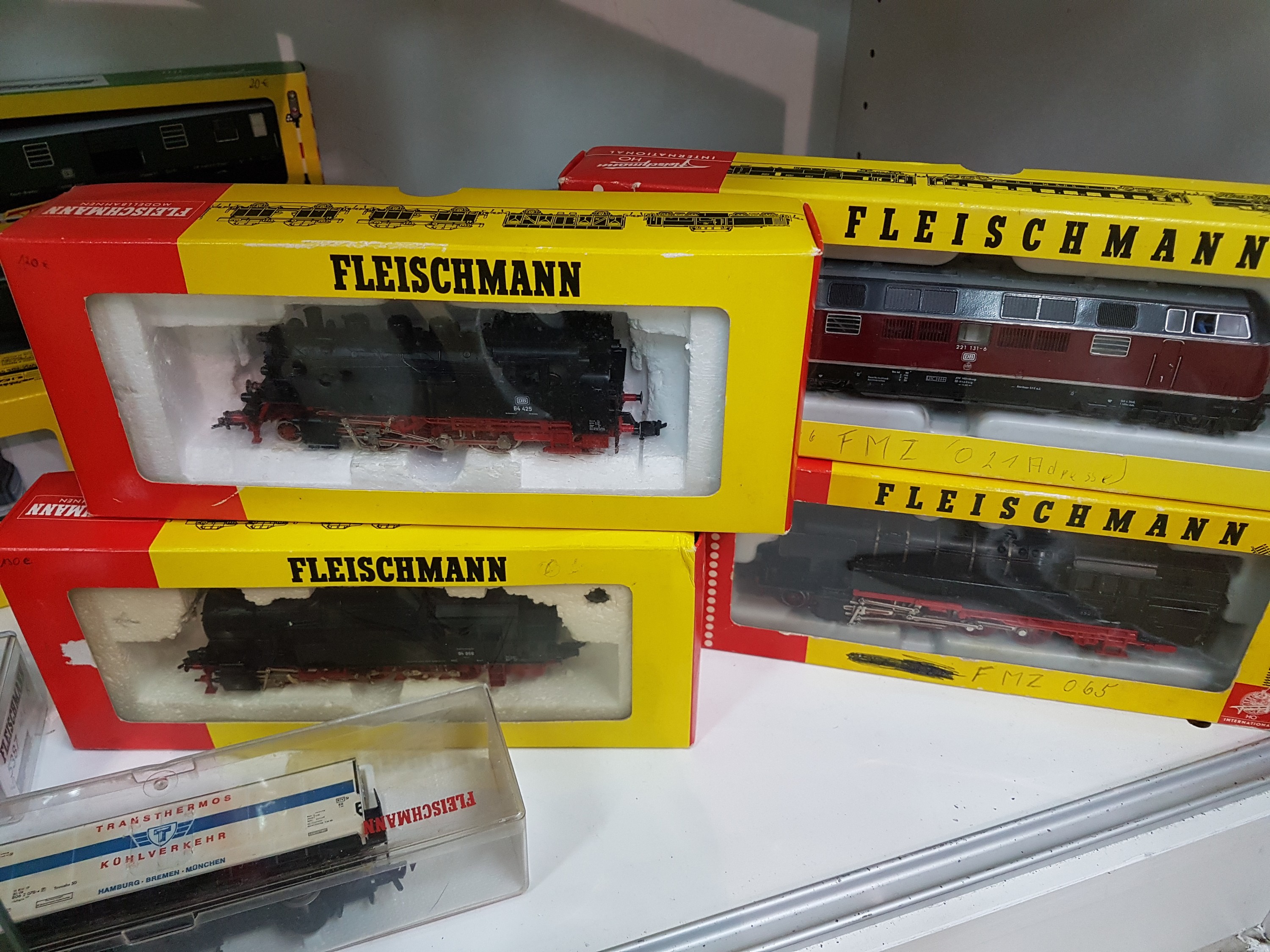 Detail d: Konvolut Modelleisenbahnen Spur H0, Fleischmann, Dampfloks 4010, 4064, 4080, 4093, 4162, 4175 und Loks 1384, 4200, 4350, 4270, 4372, 4281 und 4380; ...