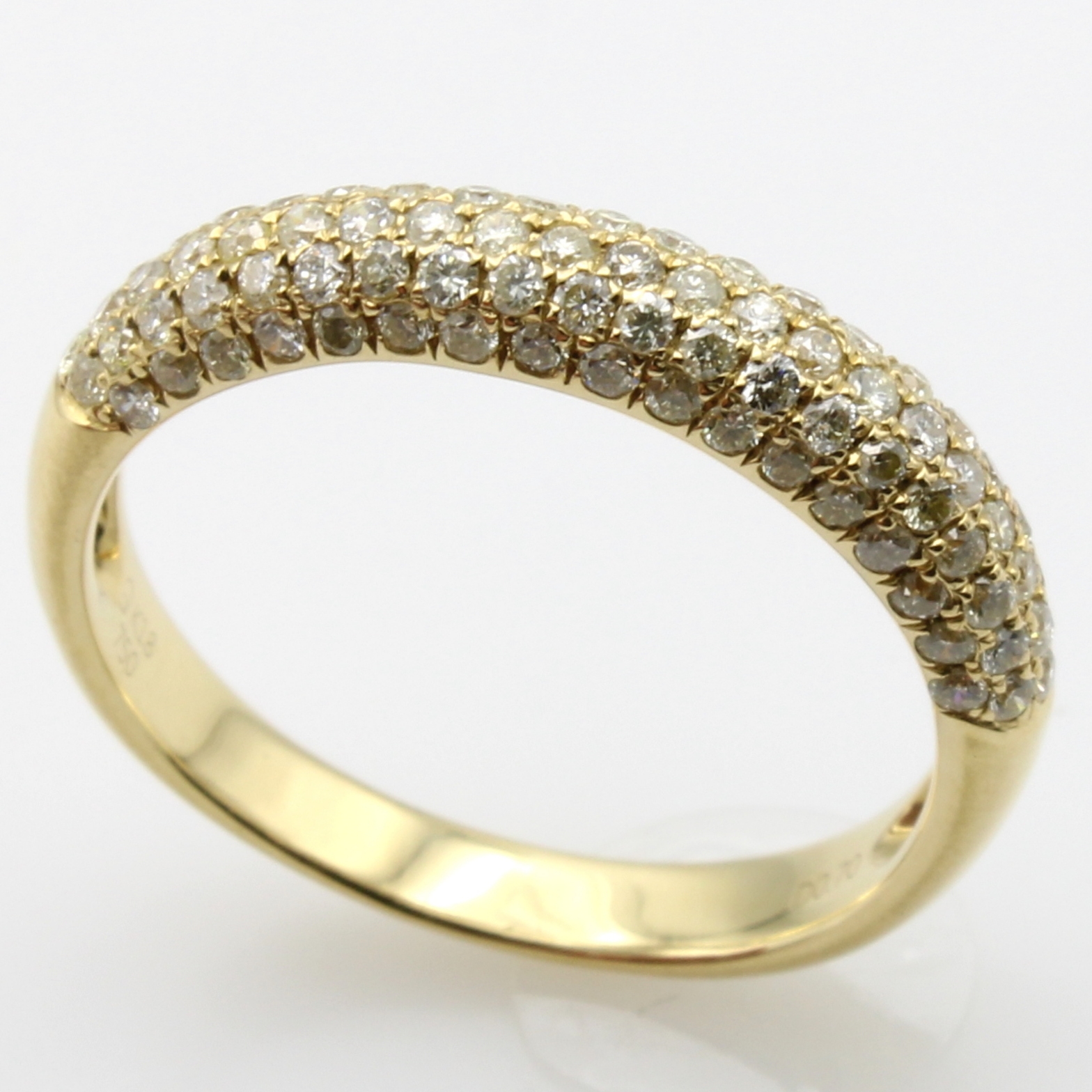 Image 26953994 - Ring mit Brillanten, GG 750/000, 95 Brill. zus. ca. 0.70 ct feines Weiß/si, RW ca. 56, ...