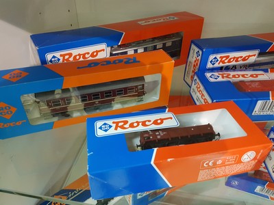26953973d - Konvolut Modelleisenbahnen Spur H0, Roco, Zugset 43011, Loks 4128A, 43636, 43522, 43216; ...