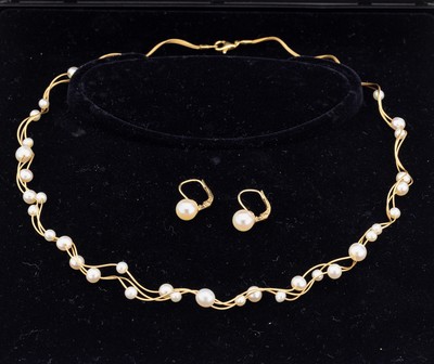 Image 18 kt Gold Zuchtperl-Collier, GG 585/000, filigrane Golddrähte, geschwungen ...