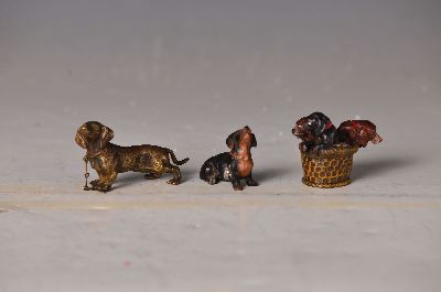Image Drei Wiener Bronze, Hundeskulpturen, um 1900-20. Jh., ungemarkt, verschiedene Dackel: ...