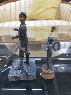 26955051d - Zwei Metallgussskulpturen, Schornstein- oder Kaminfeger, 20.Jh., 1x Bronze auf ...
