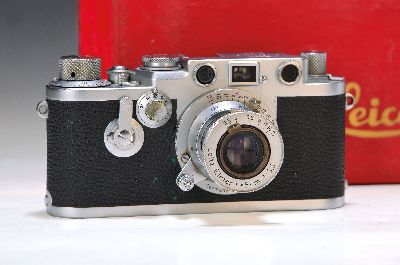 Image 26955055 - Leica IIF, Nr.680613 Bj. 1954, mit Elmar 50mm 1:3.5, Ledertasche, und original Karton, ...