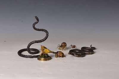 Image 26955056 - Lot aus 6 Tierskulpturen, 20. Jh., Wiener Bronze ungemarkt: Schlange L.ca. 19 cm; Maus ...