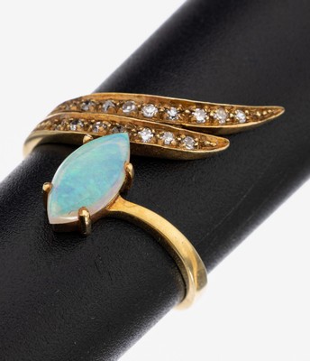 Image 26955069 - 14 kt Gold Opal-Diamant-Ring, GG 585/000, außergewöhnliche Gestaltung, ...
