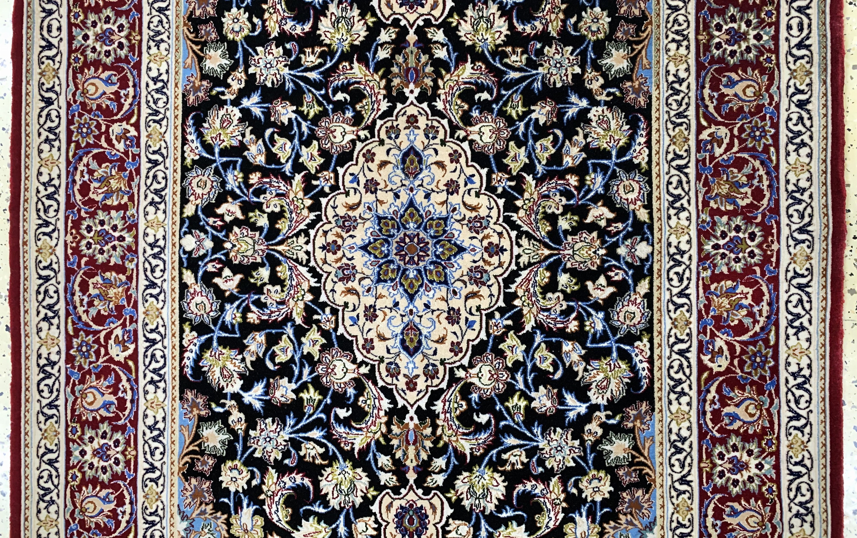 Detail b: Esfahan fein, Persien, Mitte 20.Jhd, Korkwolle mit und auf Seide, ca. 175 x 108 cm,ca. 1,0 Mio. Kn/qm, EHZ: 1-2