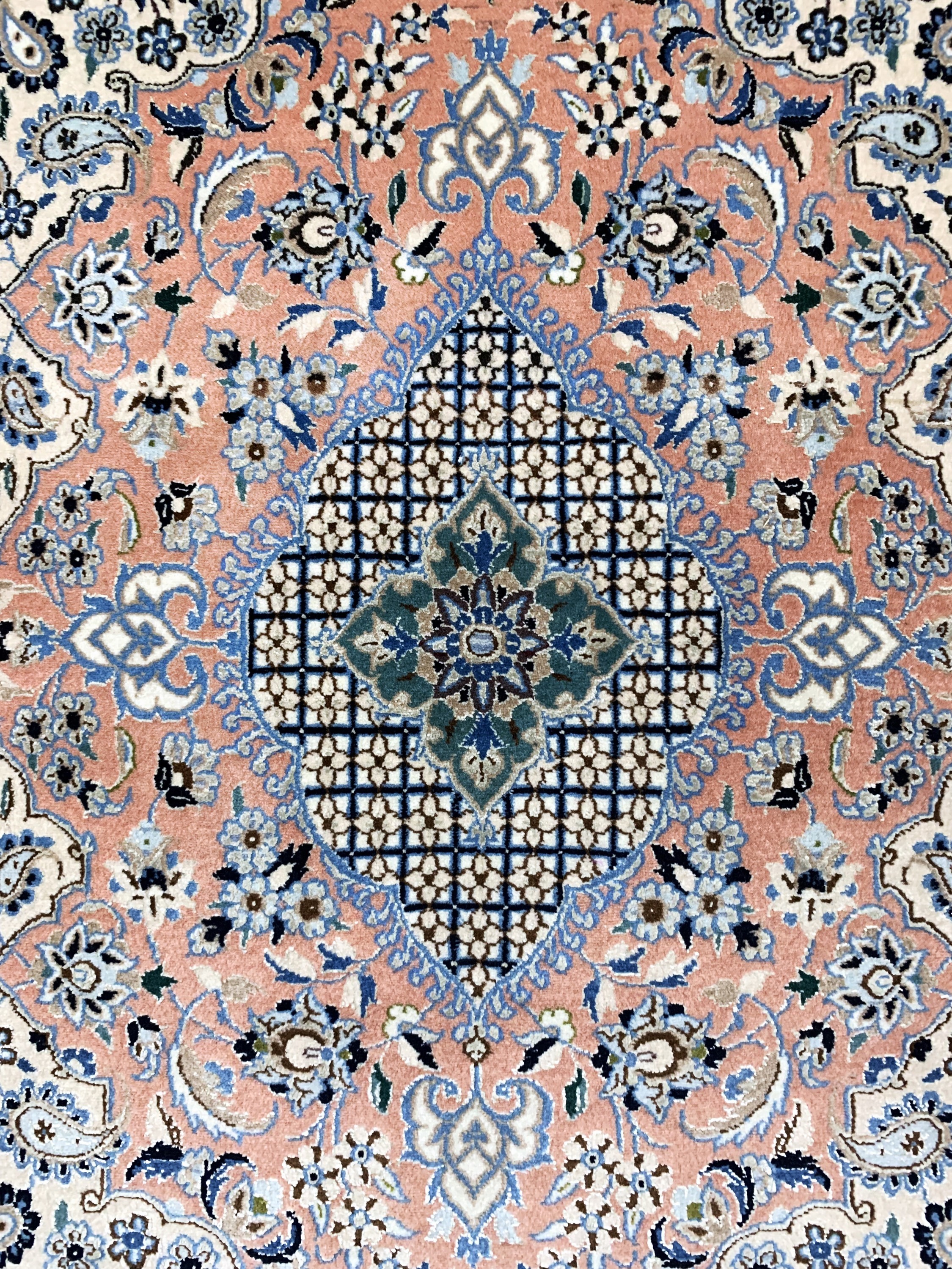 Detail b: Nain fein(6 La), Persien, Mitte 20.Jhd, Korkwolle mit Seide, ca. 89 x 60 cm, ca. 1,0 Mio. Kn/qm, EHZ: 2