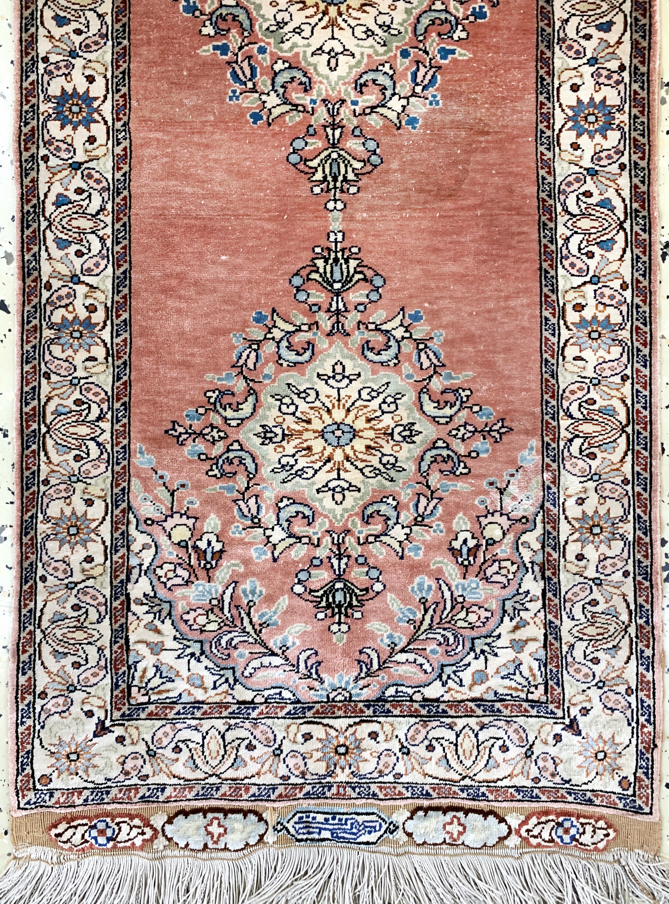 Detail b: Kayseri Seide, Türkei, Mitte 20.Jhd, reine Naturseide, ca. 118 x 44 cm, Reinigungsbedürftig, EHZ: 2