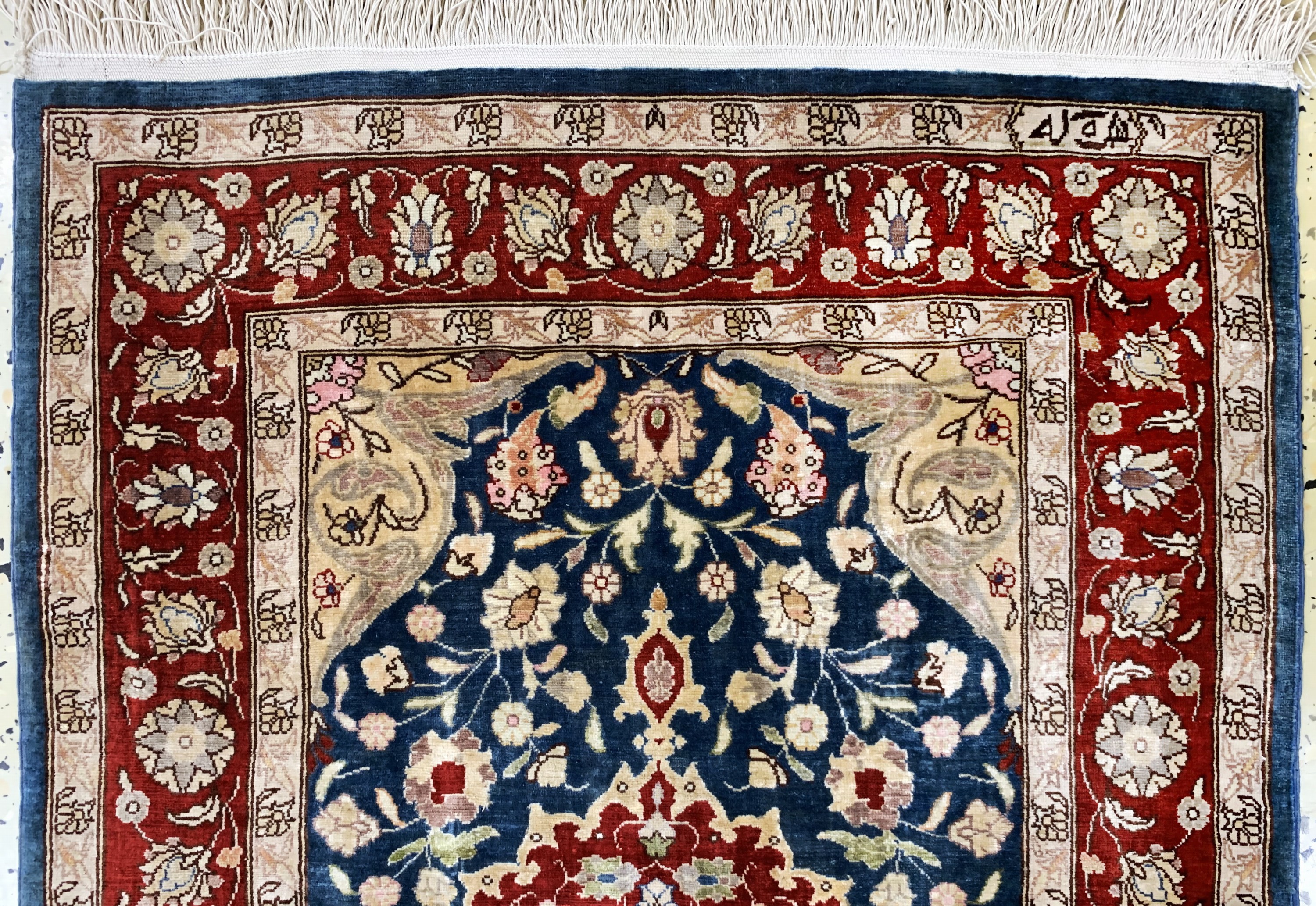 Detail a: Hereke Seide fein signiert, Türkei, Mitte 20.Jhd, reine Naturseide, ca. 79 x 54 cm, ca. 1,0 Mio. Kn/qm, EHZ: 1-2