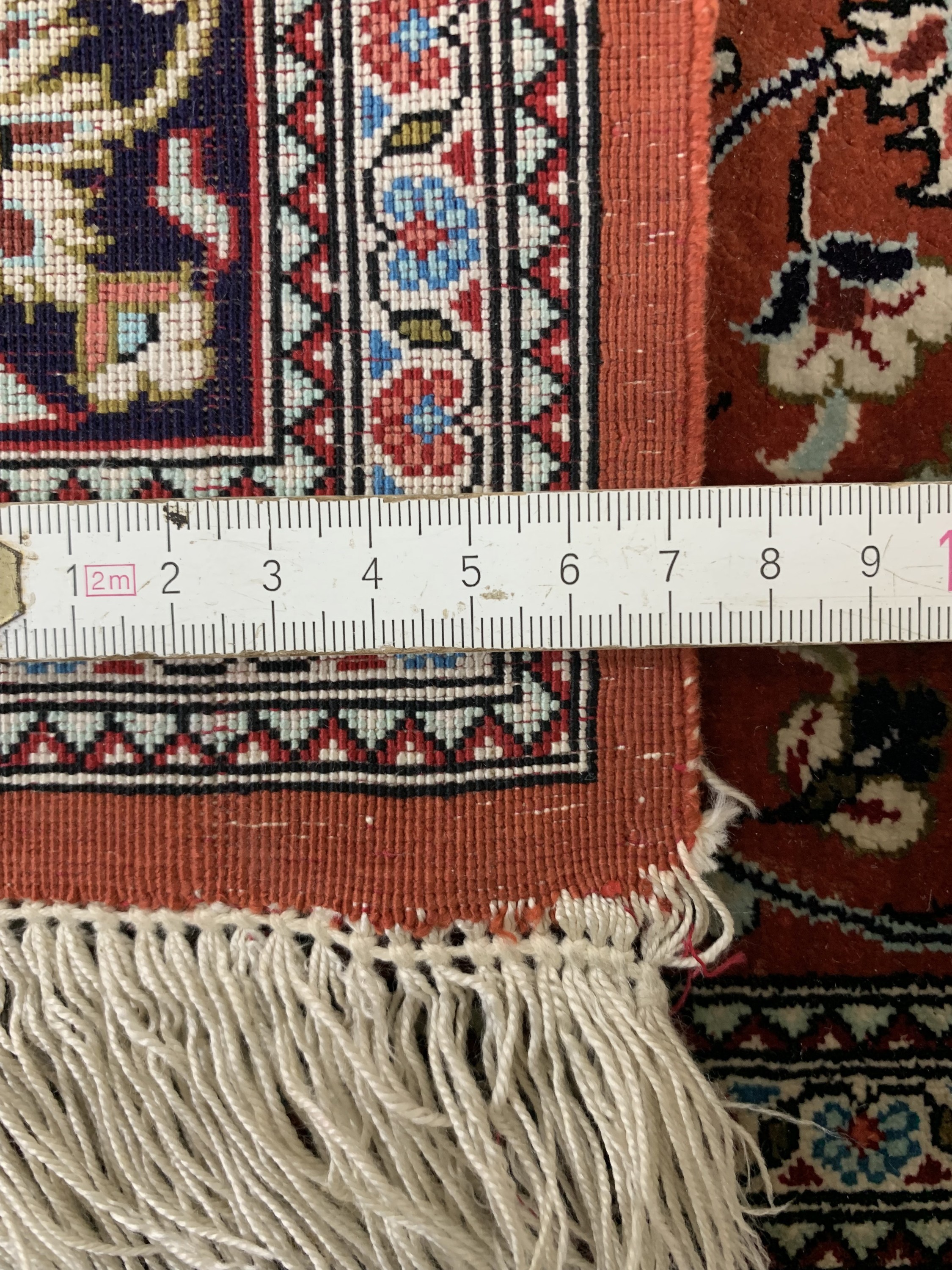 Detail e: Ghom Seide fein, Persien, Ende 20.Jhd, reine Naturseide, ca. 113 x 77 cm, ca. 1,0 Mio. Kn/qm, EHZ: 1-2