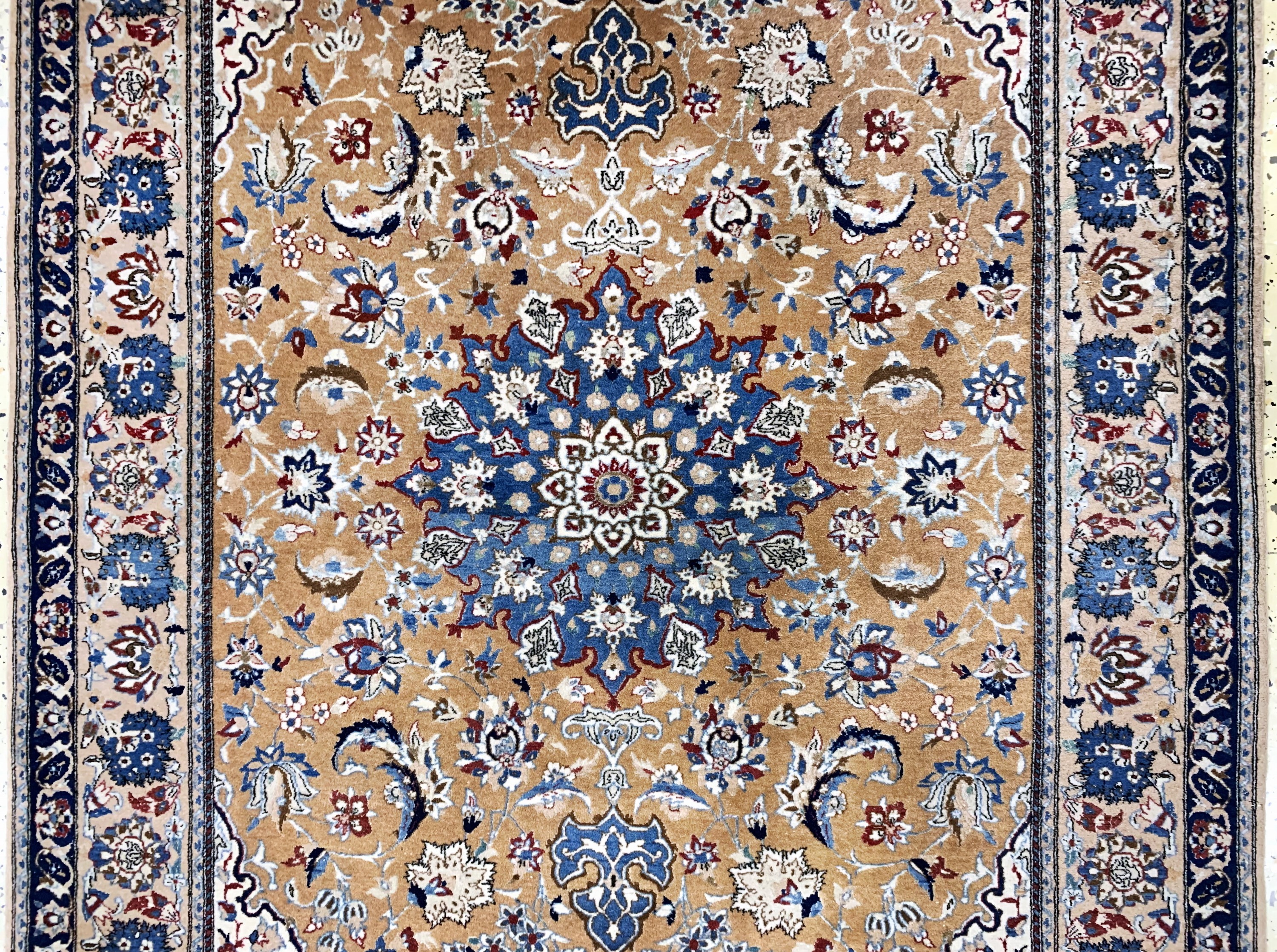 Detail b: Nain fein(6 La), Persien, Mitte 20.Jhd, Korkwolle mit Seide, ca. 169 x 106 cm, ca. 1,0Mio. Kn/qm, EHZ: 2